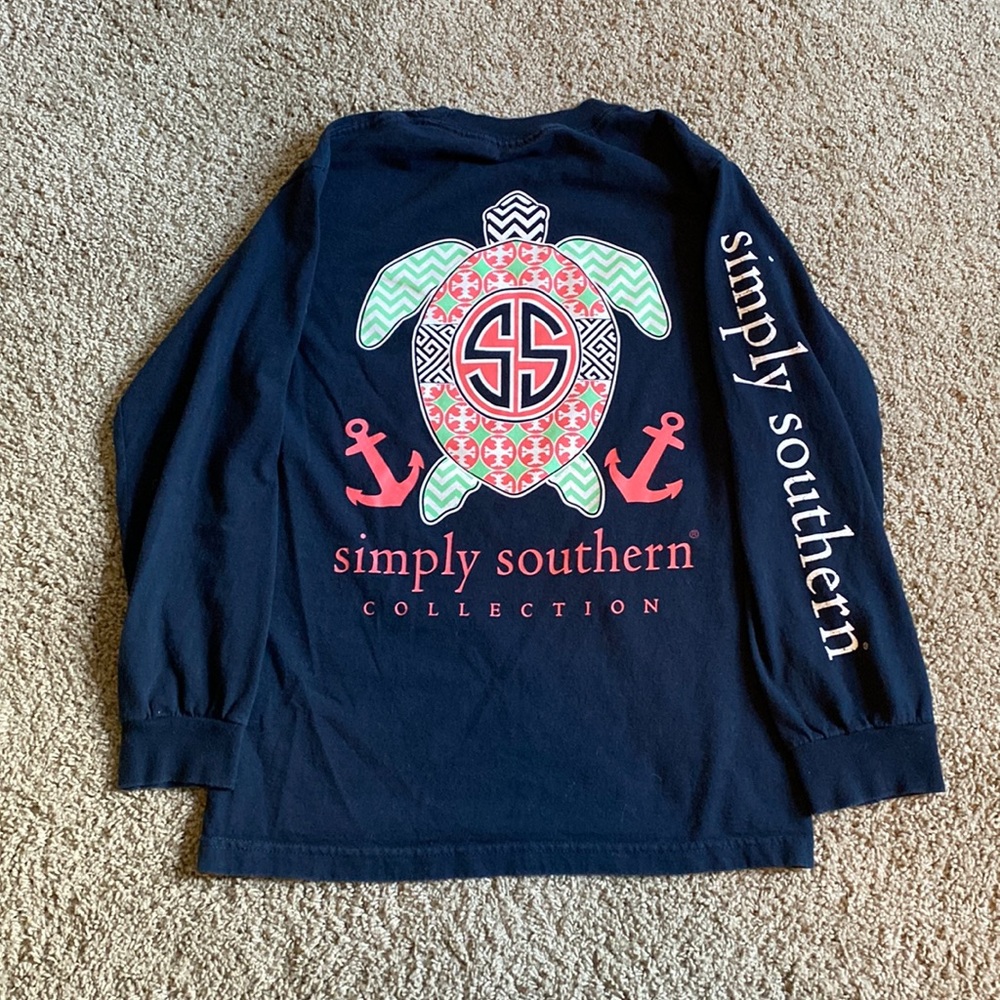 Size small Simply Southern Long Sleeve Turtle Shirt
